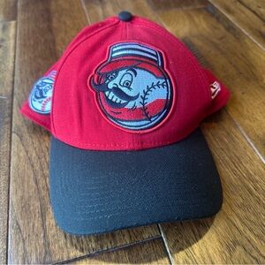 Cincinnati Reds new Era hat M/L 39thirty